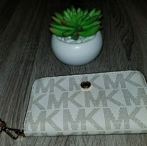 Michael Kors Phone Wristlet